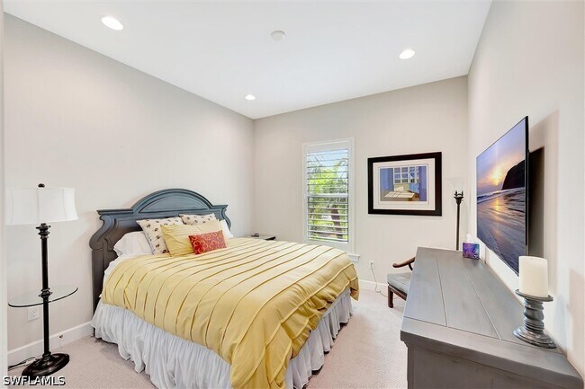 Building Photo - 5743 Highbourne Dr