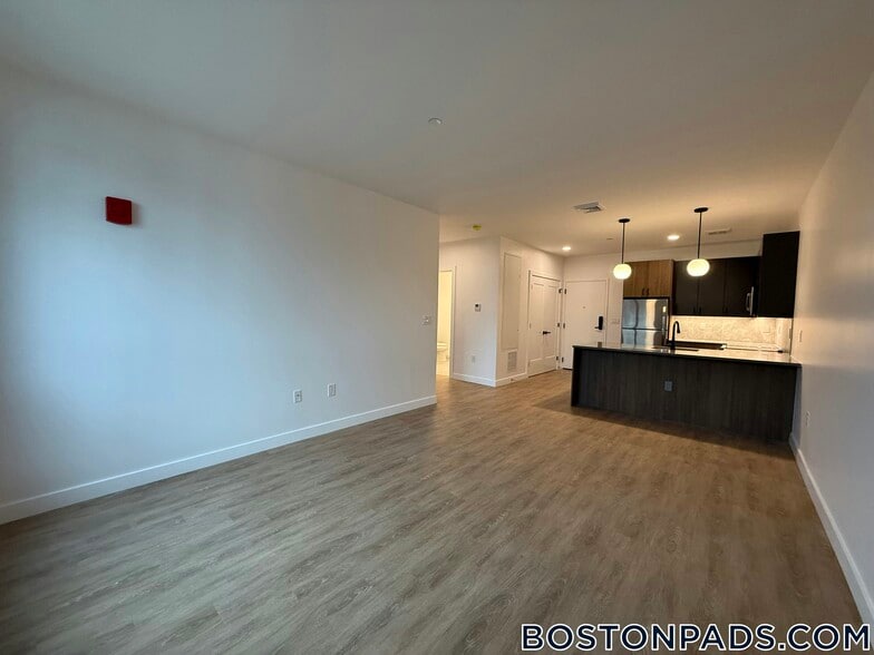 Building Photo - 199 Gardner St