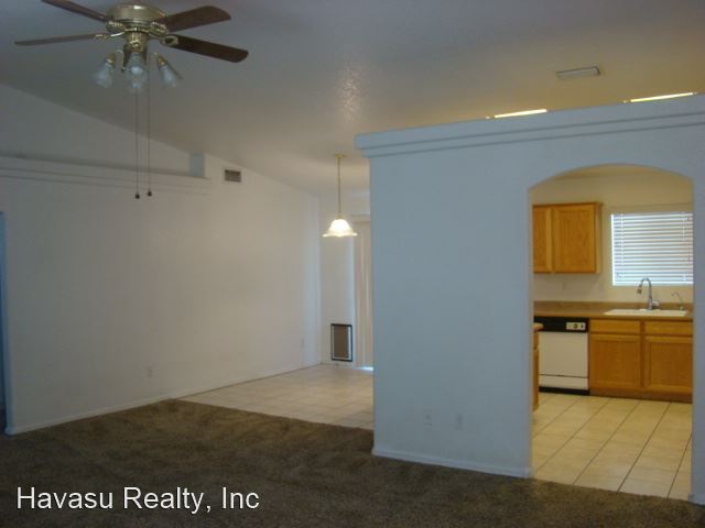 Building Photo - 3 br, 2 bath House - 2335 College Drive