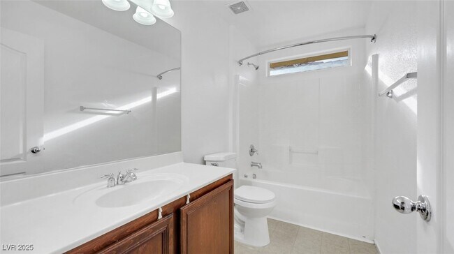 Building Photo - 7523 Tressider Ave