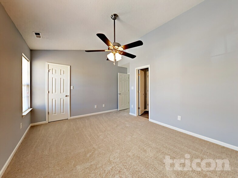 Building Photo - 2672 Thistle Brook Dr