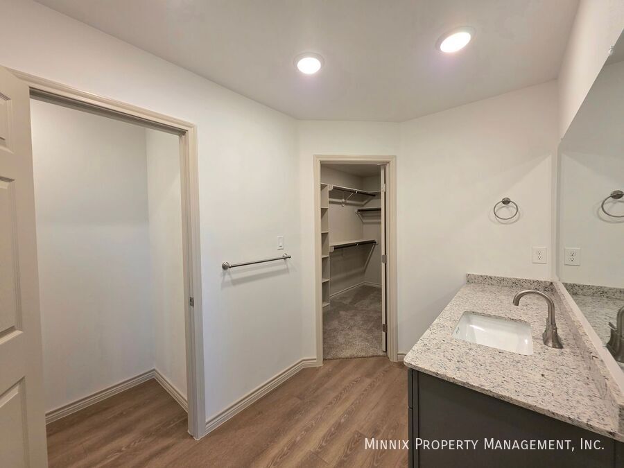 Building Photo - 1328 Bajada St