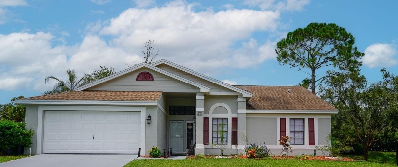 Building Photo - 8141 Golf Club Ct