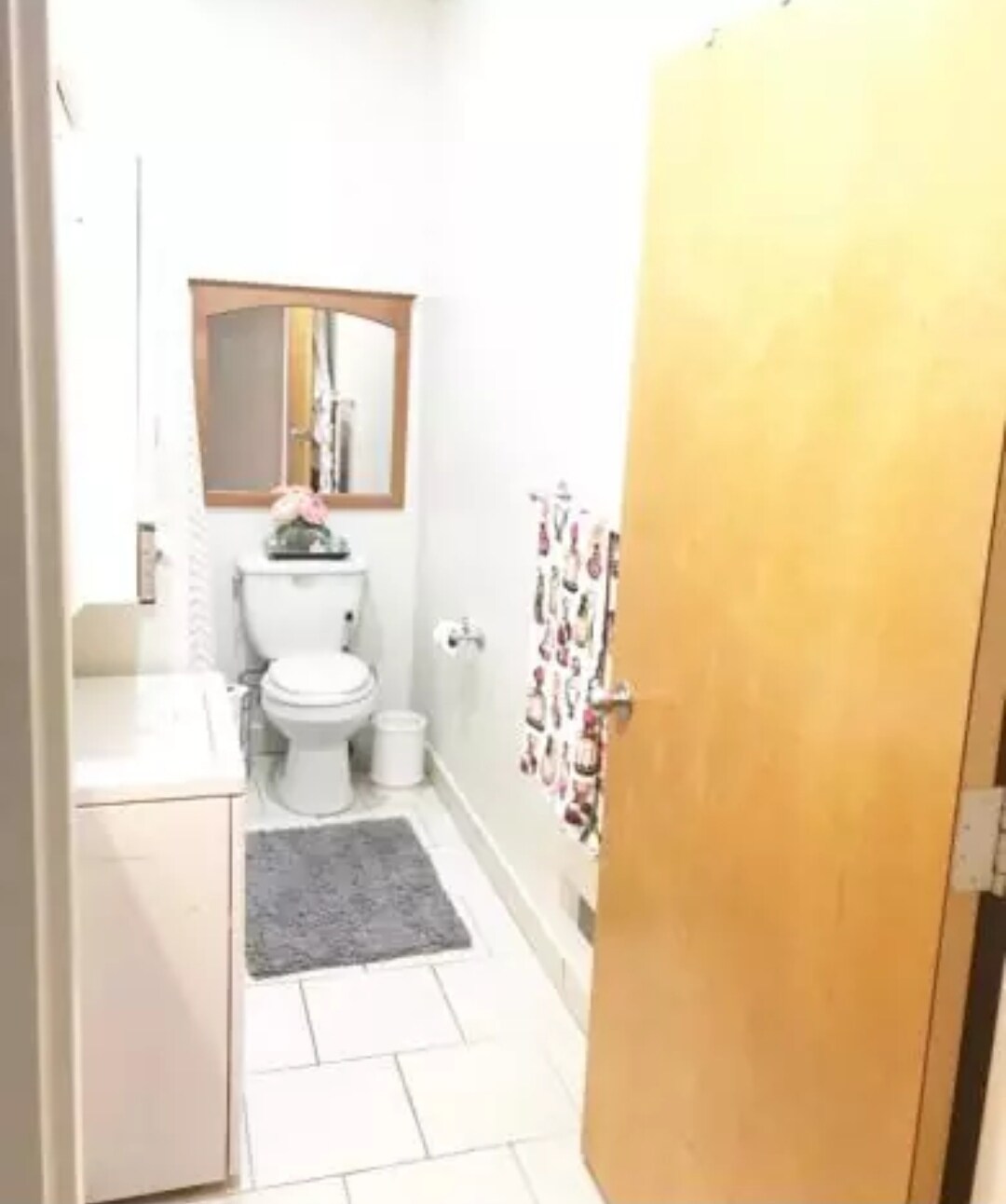 Building Photo - 303 S 11th St