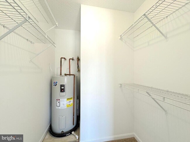 Building Photo - 6939 Mary Caroline Cir