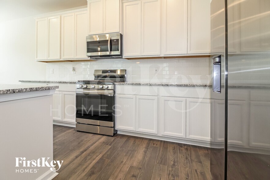 Building Photo - 212 Ashborne Ln