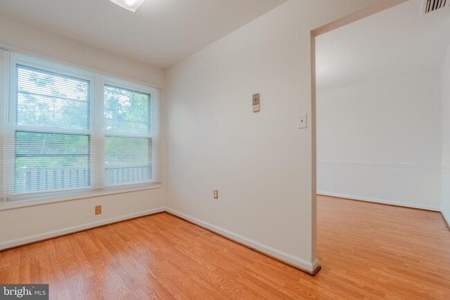 Building Photo - 14167 Royal Oak Ln
