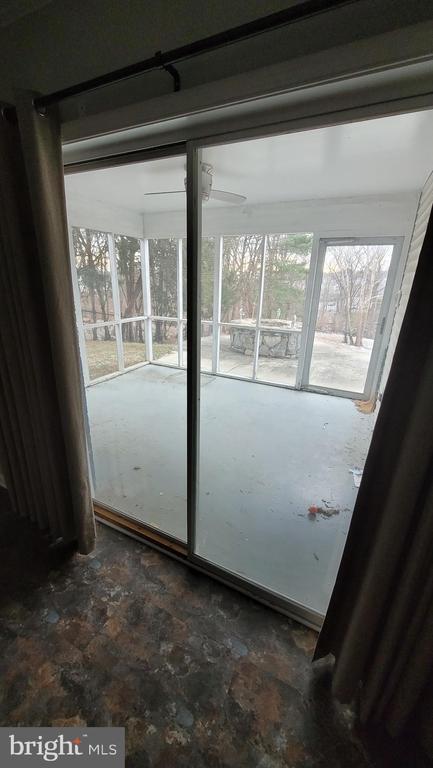 Building Photo - 557 Bellview Ave