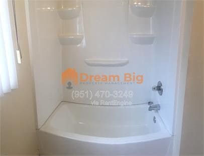 Building Photo - 652 Massachusetts Ave