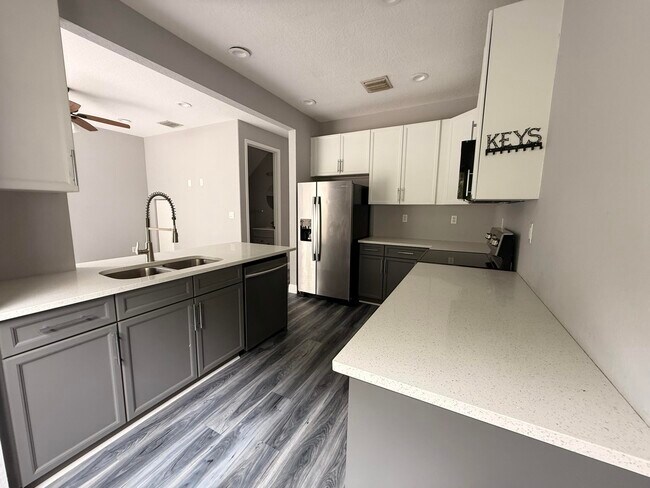 Building Photo - 236 Lake Monterey Cir