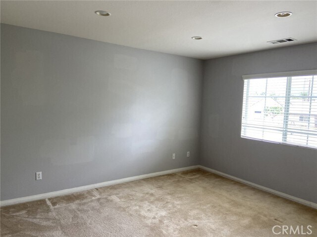 Building Photo - 2467 Taylor Ave