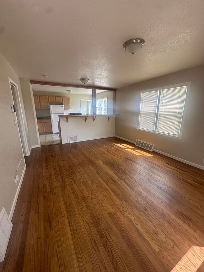 Building Photo - Ready Middle of January! Two bedrooms, one quarter bathroom home, pet friendly, central air!