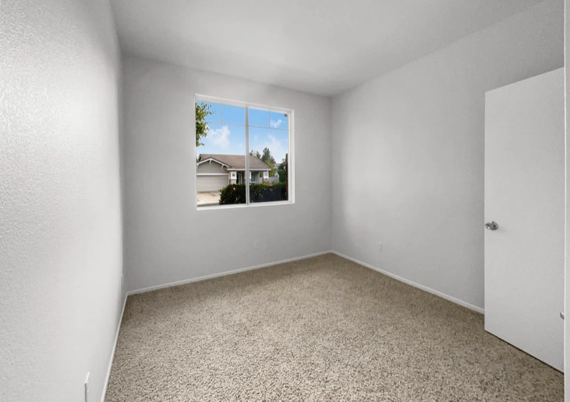 Building Photo - 9387 Bennoel Way