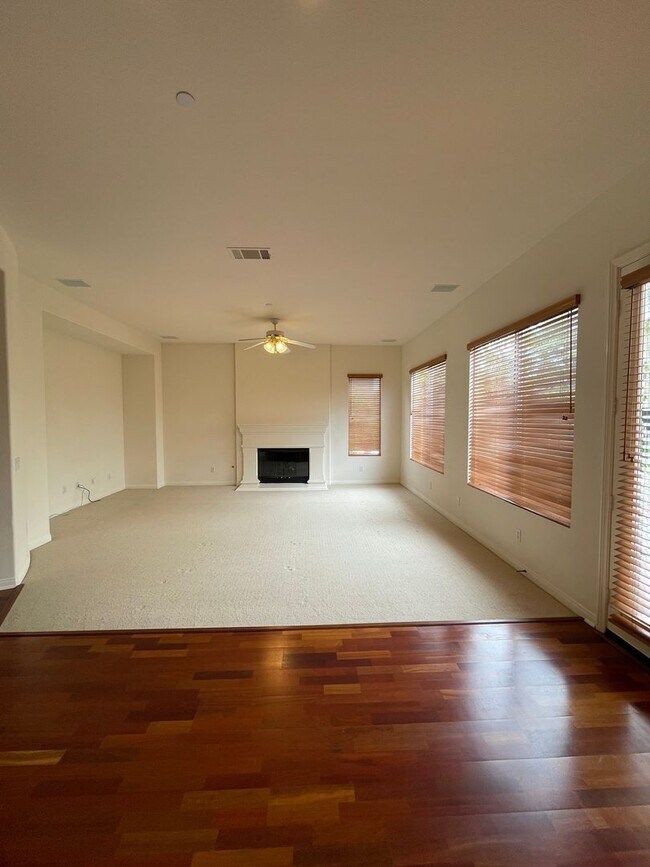 Building Photo - 9707 Deer Trail Dr