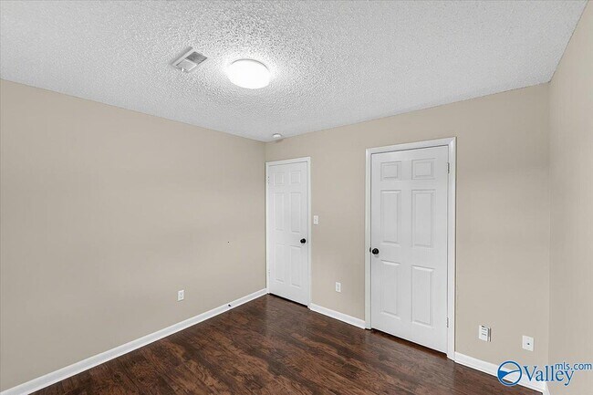 Building Photo - 13847 Mariellen Rd