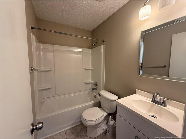 Building Photo - 4805 Fellows Ct