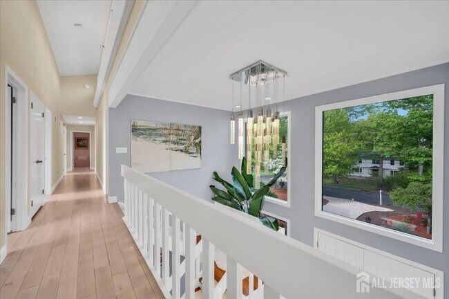 Building Photo - 950 Sunset Ridge