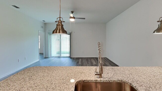 Building Photo - 4028 SW 7th Pl