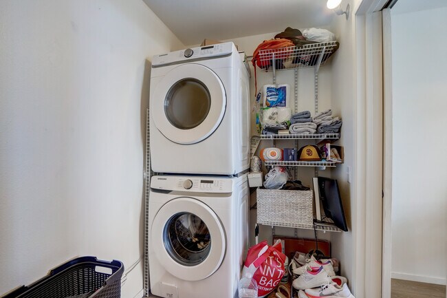 Building Photo - 2064 Kettner Blvd