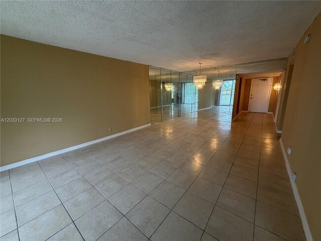 Building Photo - 3100 N Course Ln