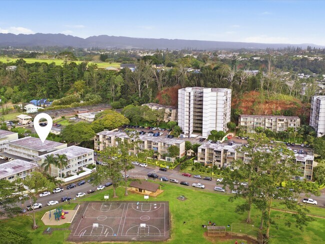 Building Photo - 95-060 Waikalani Dr