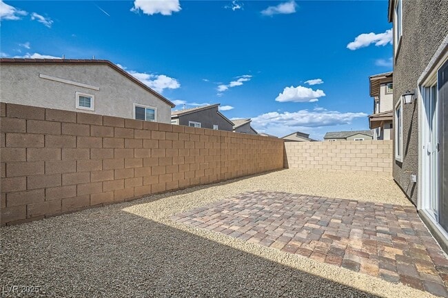 Building Photo - 114 Brielle Beacon Ln