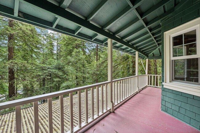 Building Photo - 21567 Starrett Hill Dr