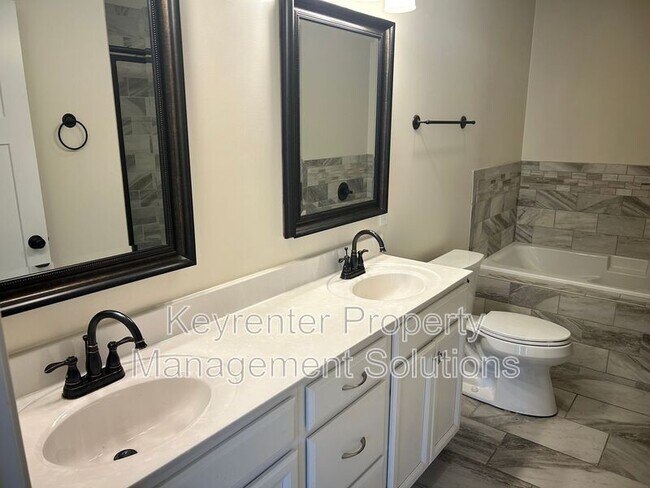 Building Photo - 18 Spring View Dr