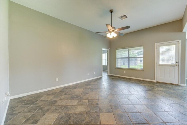 Building Photo - 6815 Dolan Bluff Ln