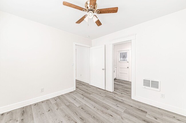 Interior Photo - 525-537 Chestnut Avenue