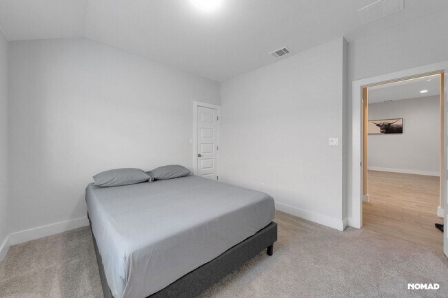 Building Photo - Stunning 4BR House in Leander