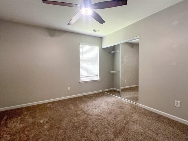 Building Photo - 585 Sable View Ln