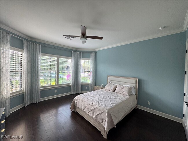 Building Photo - 9470 Galliano Ter