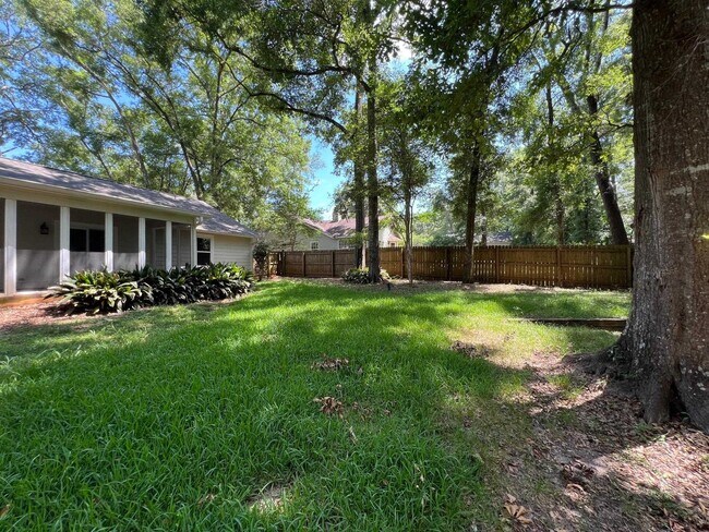 Building Photo - 1430 Blockford Ct W