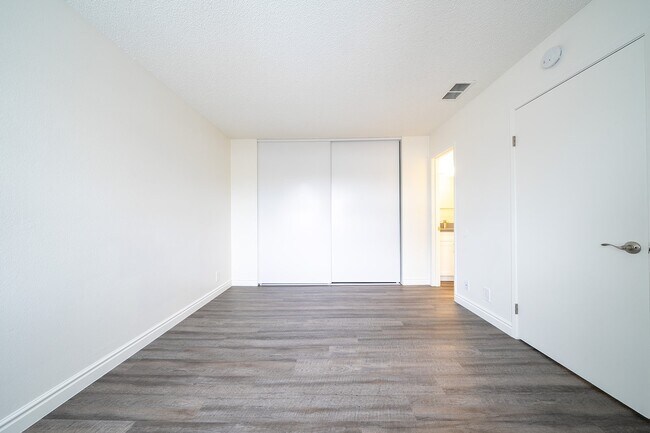 Building Photo - 1466 Bonair Rd