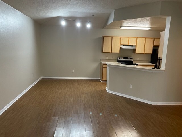 Building Photo - 6518 Swissco Dr