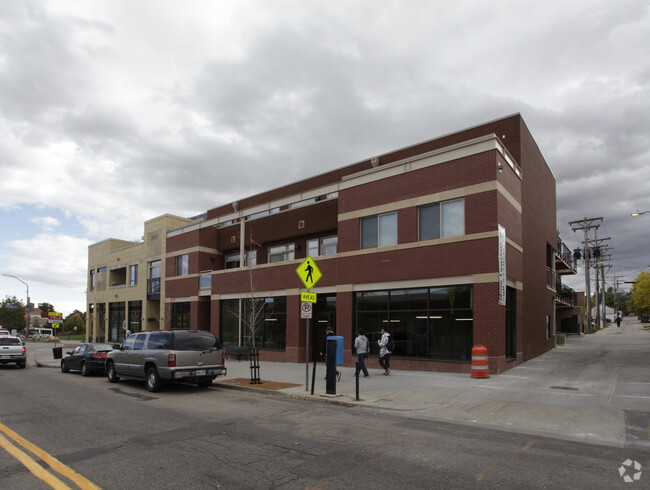 Building Photo - Lofts on College