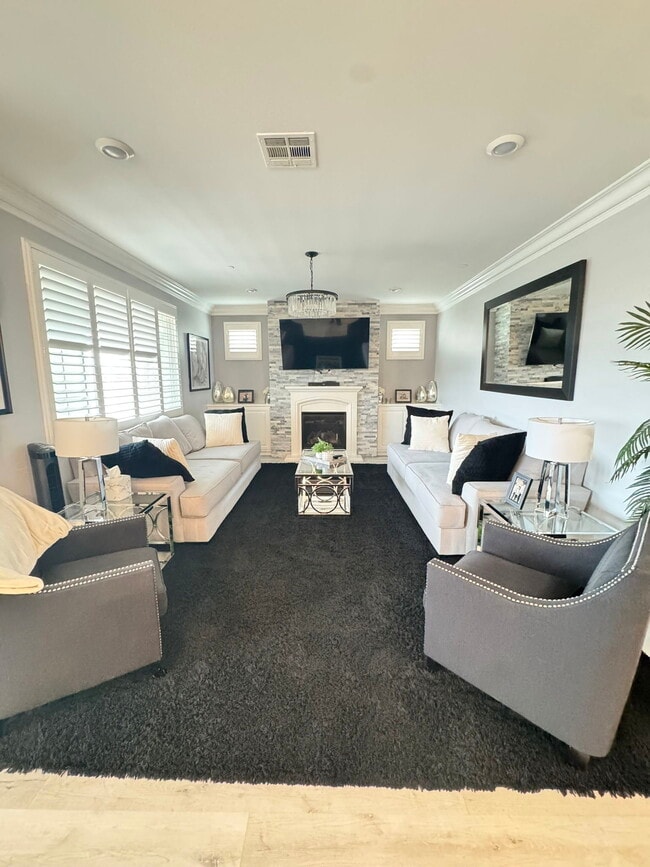 Building Photo - 3274 E Denali Dr