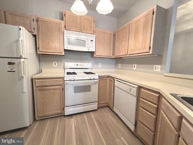 Building Photo - 9312 Groffs Mill Dr