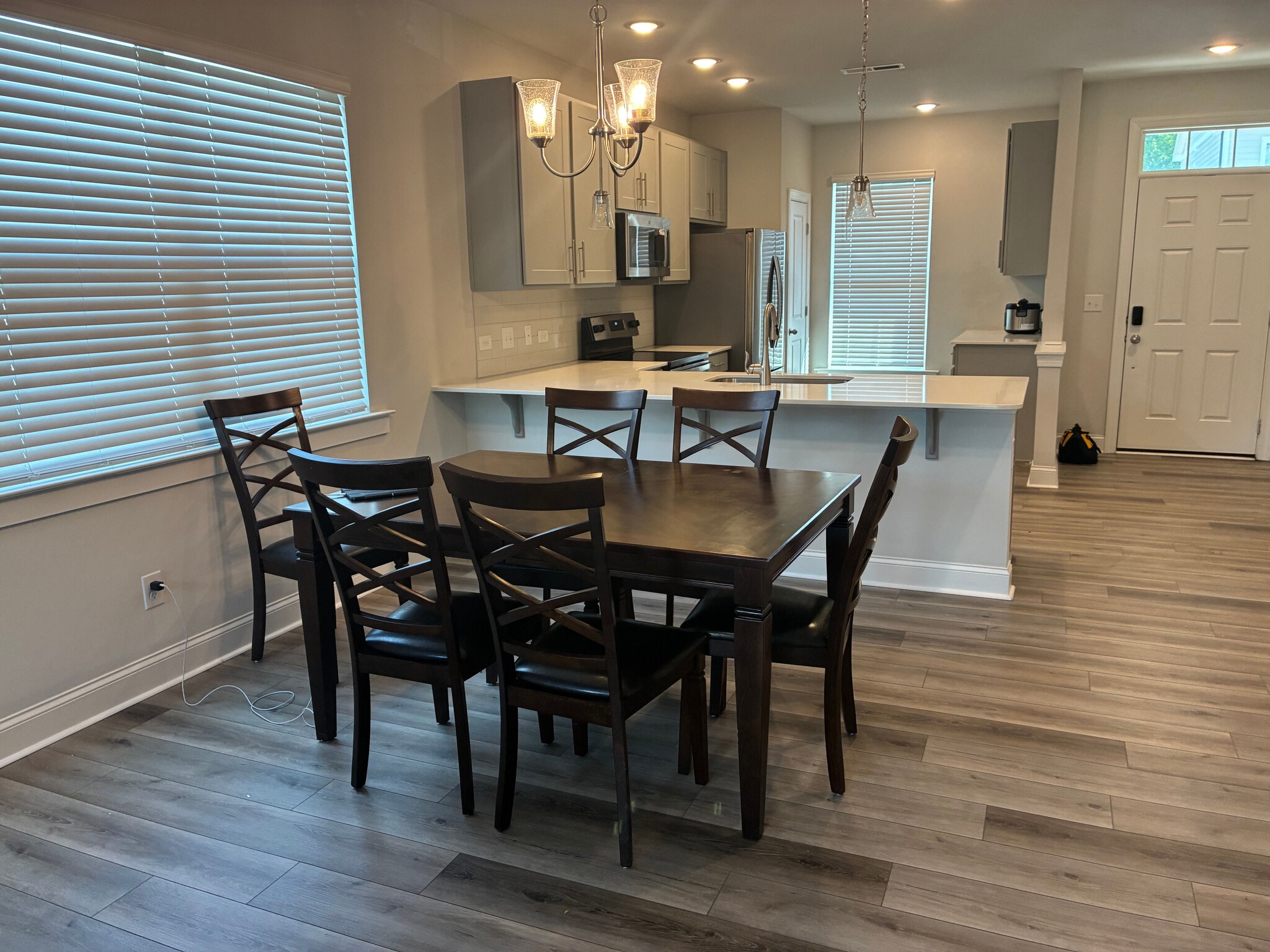 Building Photo - Room in Townhome on Old Grove Ln