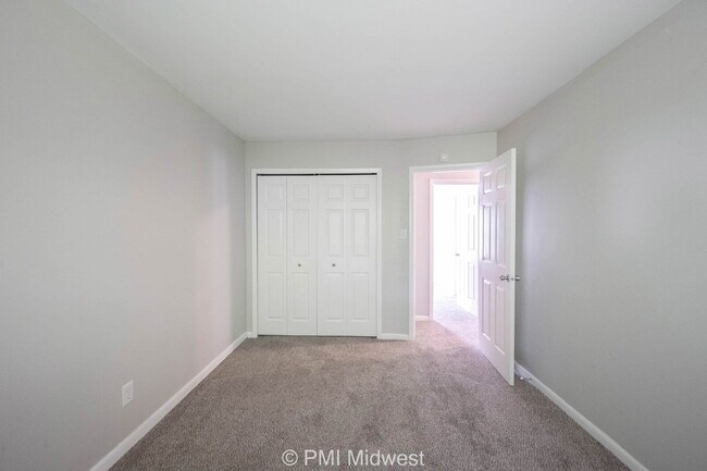 Building Photo - 3026 Osceola Ln