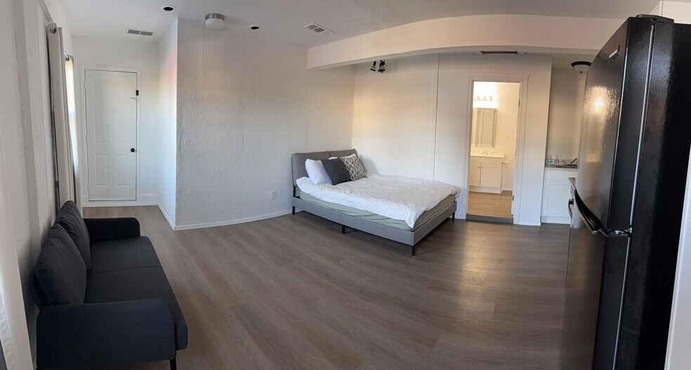 Building Photo - 207 Arnett Dr