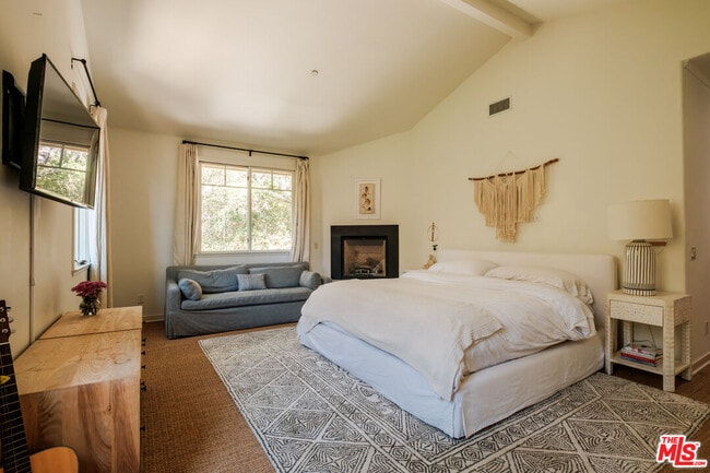 Building Photo - 21717 Encina Rd