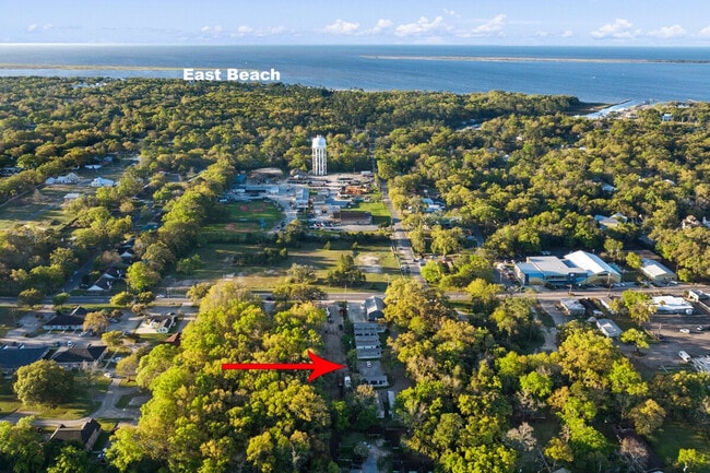 Building Photo - 1911 Government St