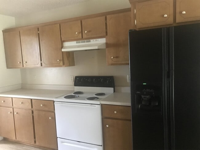 Building Photo - 271 Bobbie St