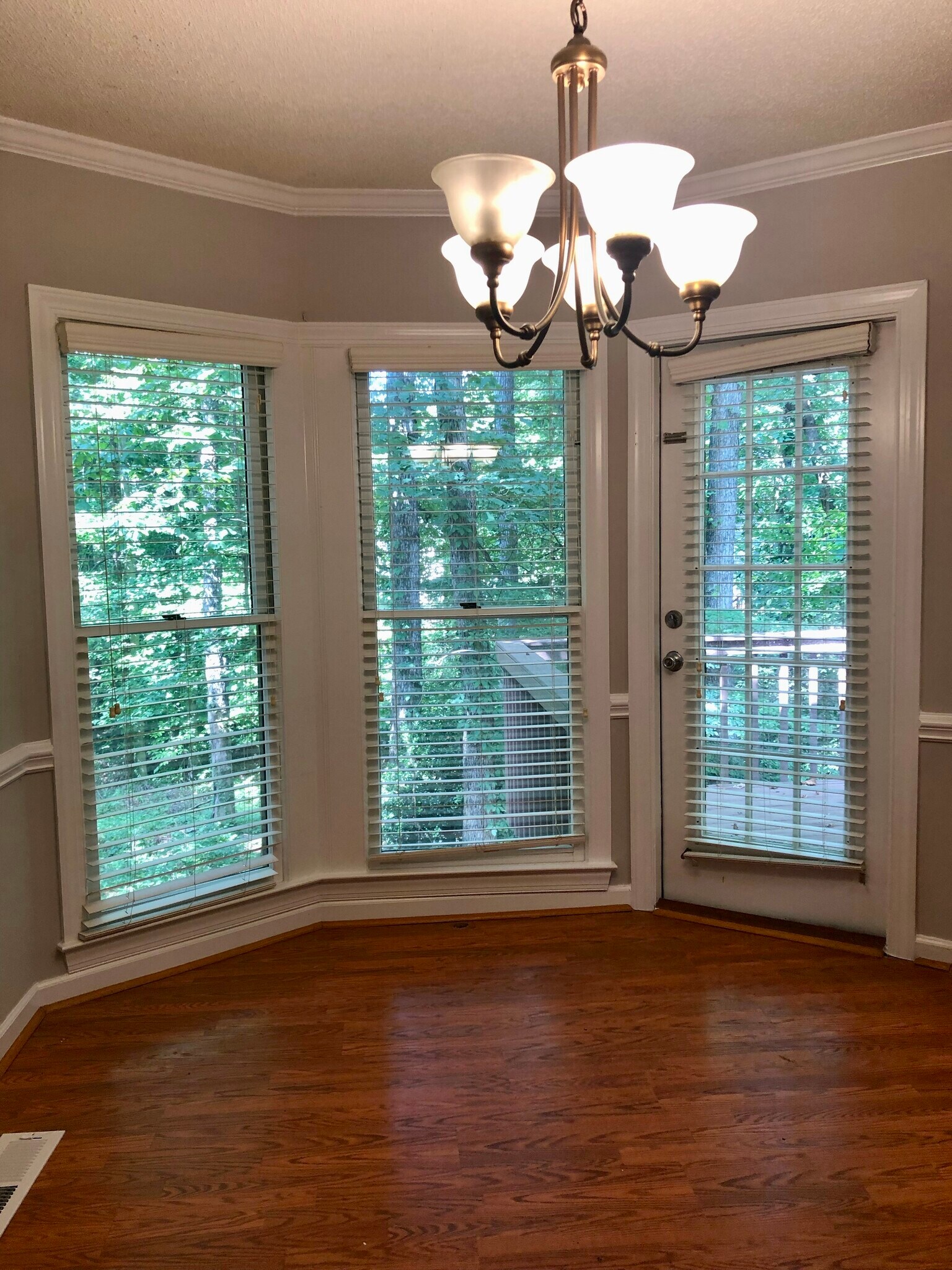 Building Photo - 4926 Benthaven Ln