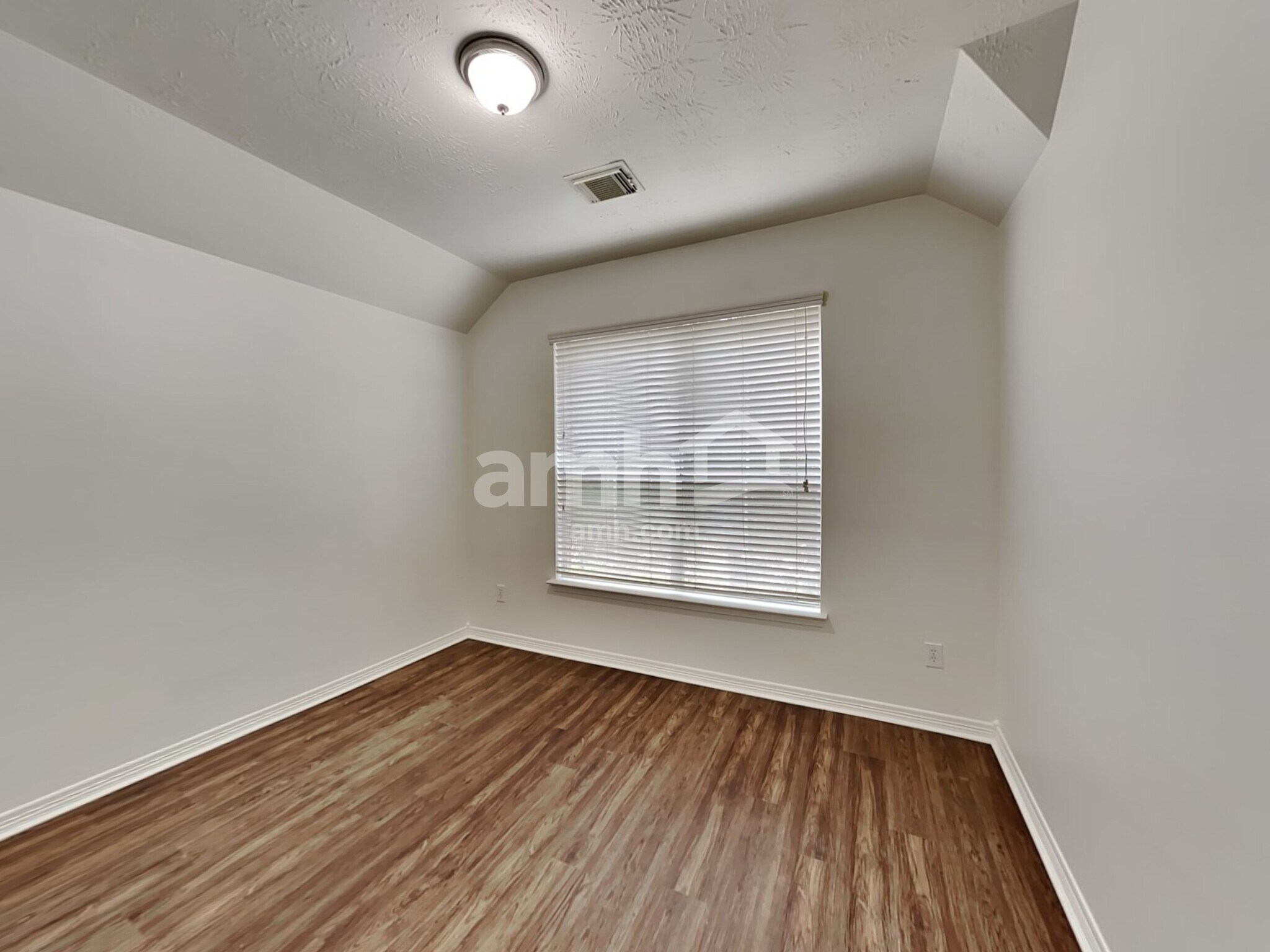 Building Photo - 28726 Hidden Cove Dr