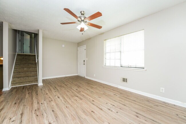 Building Photo - 2081 Countydown Ln