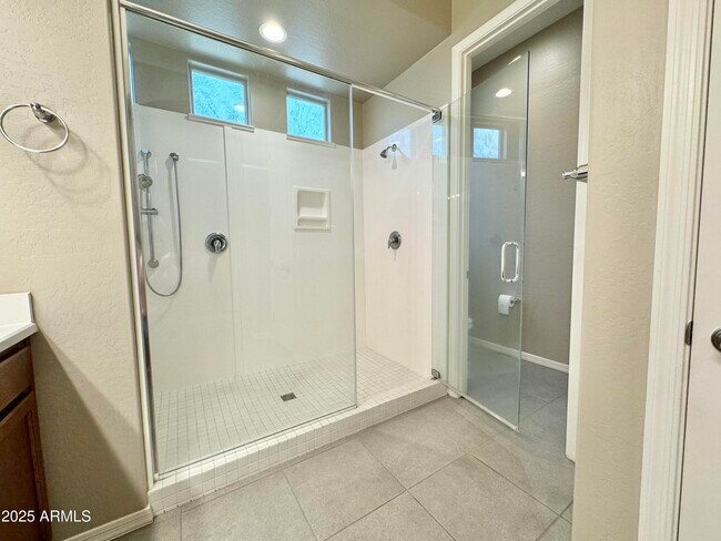 Building Photo - 2575 S Quaintance St