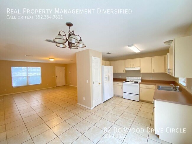 Building Photo - 82 Dogwood Dr Cir